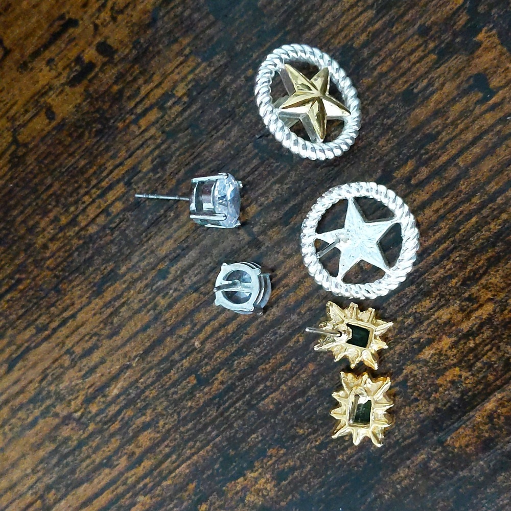 Earring bundle - Picture 4 of 4